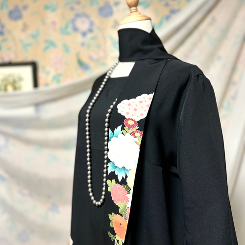 着物リメイク 百花繚乱 3Lサイズ 黒留袖ドレス 長袖 友禅染め
