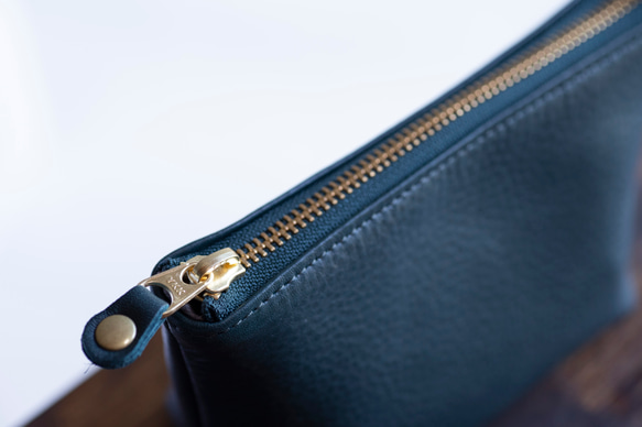 本革　化粧ポーチ　ブルーグリーン　シュリンクレザー　レディース　日本製　ミニポーチ　小物入れ　apo-01cs 3枚目の画像