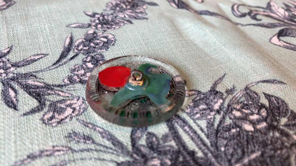 新商品！チェコボタン『大きさのある！綺麗なデザインのガラスボタン』〜32㎜　チューリップ〜 5枚目の画像