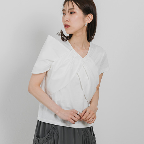 着回し力抜群【CHANEL】ビスチェトップ ビスチェ CHANEL(シャネル) トップス(レディース) - 海外通販のBUYMA