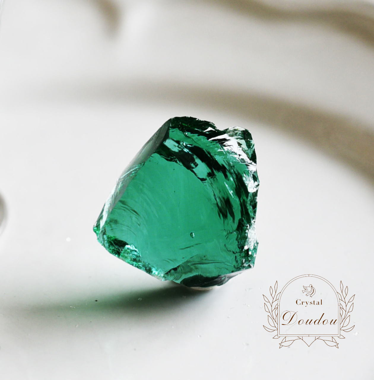 タンダラクリスタル　グリーン　天然ガラス