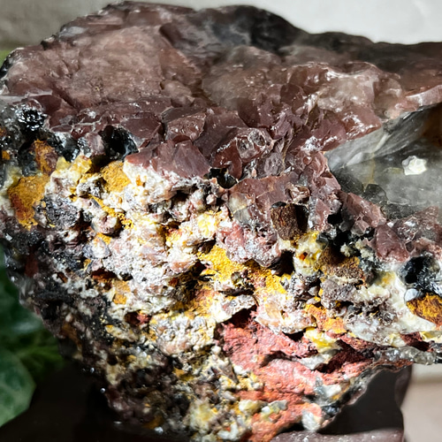 最新情報 最強の守護石】観音水晶 モリオン 黒水晶 ラフストーン 台座付き コレクション