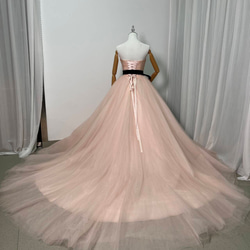 送料無料！ウェディングドレス  ピンク ベアトップ サッシュベルト  柔らかく重ねたチュールスカート 結婚式 6枚目の画像