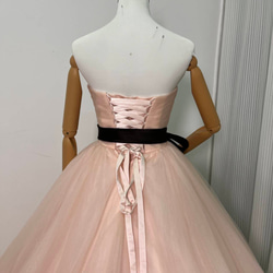送料無料！ウェディングドレス  ピンク ベアトップ サッシュベルト  柔らかく重ねたチュールスカート 結婚式 7枚目の画像