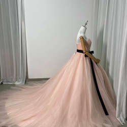 送料無料！ウェディングドレス  ピンク ベアトップ サッシュベルト  柔らかく重ねたチュールスカート 結婚式 5枚目の画像
