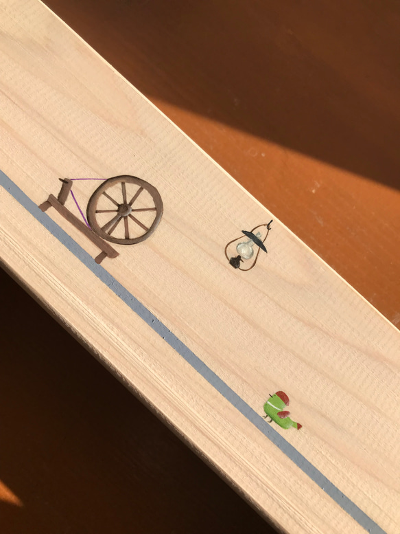 食卓に置ける箸箱　糸車と小鳥　カトラリーケース　メガネ入れ　小物入れ　蓋付き木製　少人数用 4枚目の画像