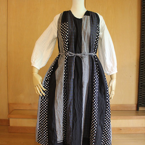 一点もの/SAYOCAFE、シックな黒系パッチワークワンピース(イルヴェント  