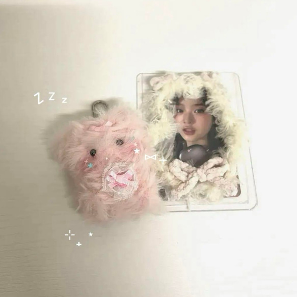 新品未使用】NiziU JYP popupトレカケースふわふわピンク可愛い