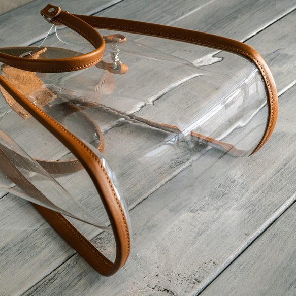 真皮和透明手拿包 2way 迷你包透明骨架 [透明/駝色] 第15張的照片