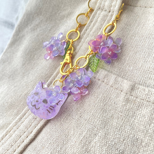 【hana様】1354.天然石　琉球ガラス　紫陽花　とびつき猫　レジン　チャーム hana様】1354.天然石 琉球ガラス 紫陽花 とびつき猫 レジン