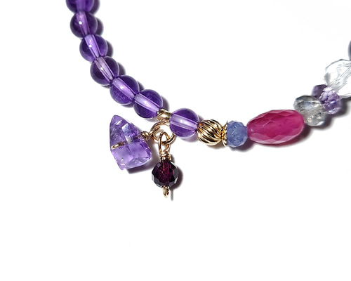 5d89f0a9ccf59044083e7e1a51ae76