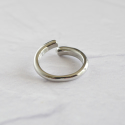 簡約叉形戒指，鋯石，不鏽鋼，銀 第5張的照片