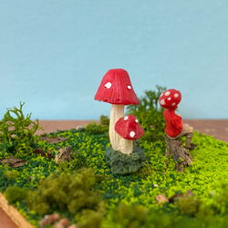 きのこ　きのこびと　赤　ミニチュア　フィギュア　苔テラリウム　ガーデンピック 6枚目の画像