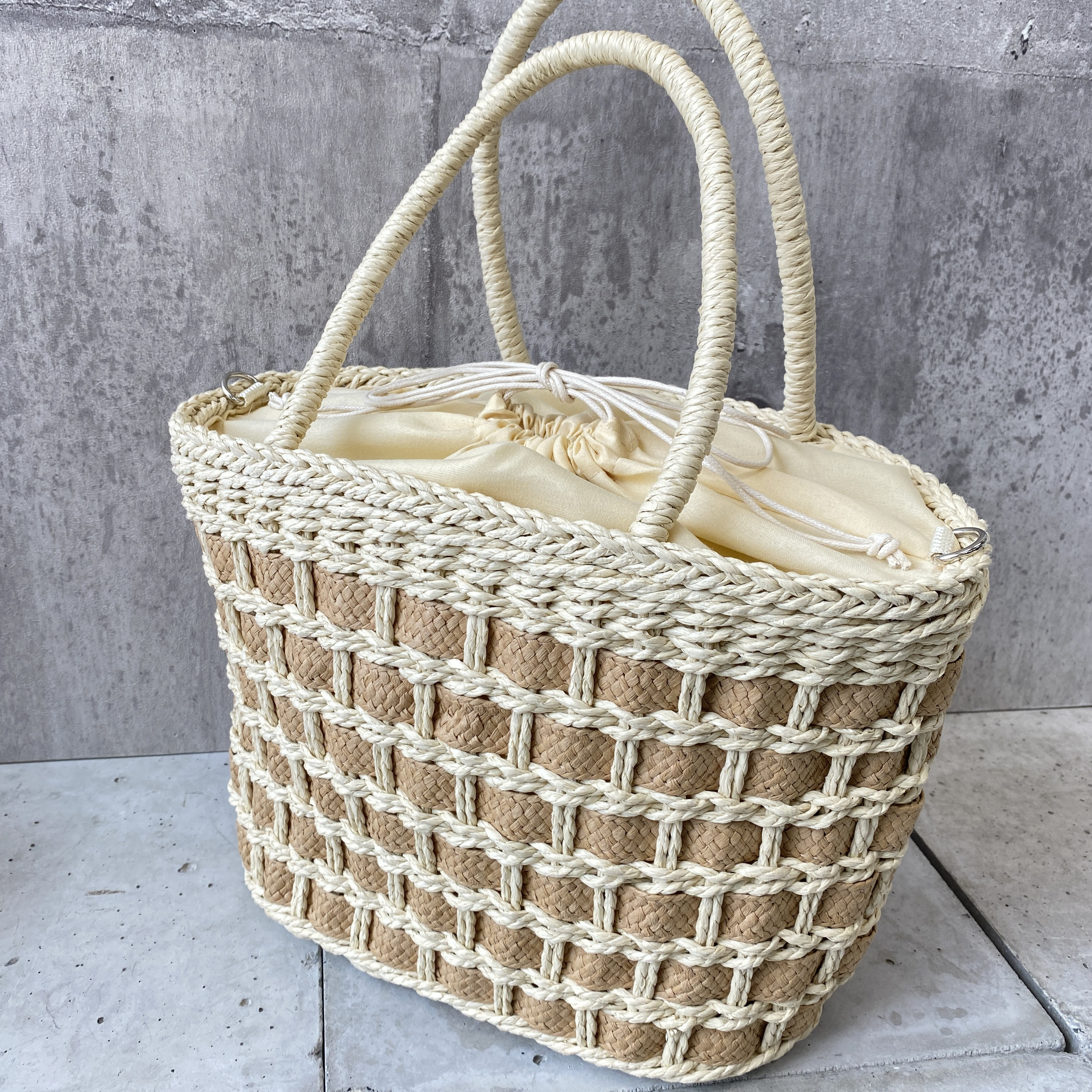 【 ２WAYかごバッグ 】ショルダーでも持てる／カゴバッグ ナチュラル カゴ編みバッグ 夏コーデ　GBMV-V404