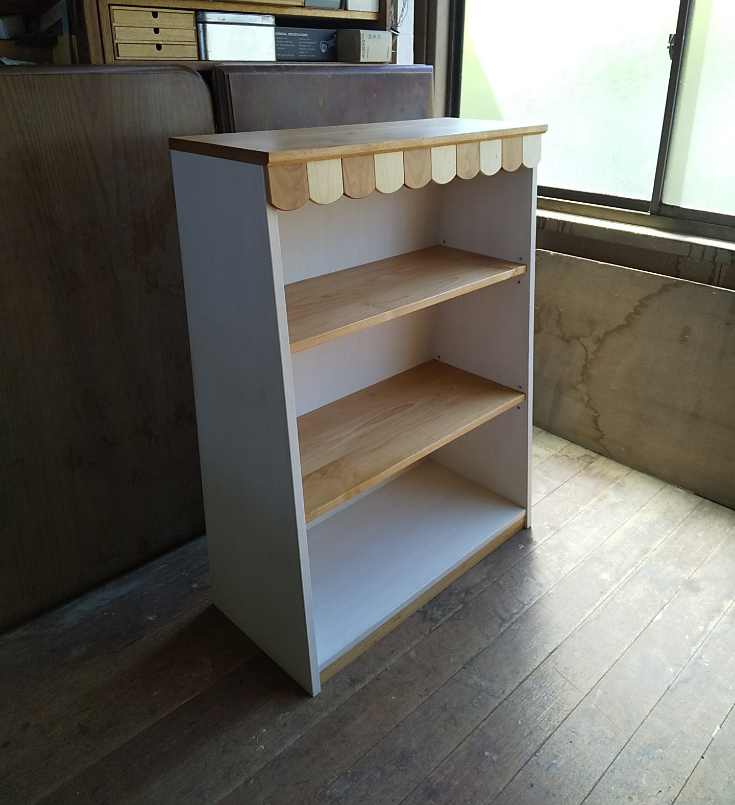 メルヘンなかわいいカフェ風シェルフ棚 お店の棚にもランドセルラックにも