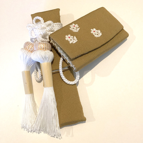 新品 】正絹 花嫁懐剣 筥迫 伊達衿3点 茶系 くすみカラー