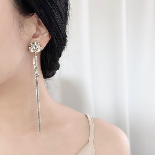 【ete】 ビジュー ロングチェーン イヤリング ビジュー ロングチェーン イヤリング（841621） ｜ women