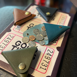 光滑美麗的 Lisshio 皮革三角零錢包 [藍色]/CoinCase[藍色] 雜貨 禮物 第3張的照片