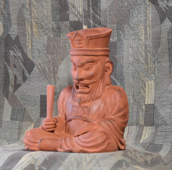 閻魔大王・陶器の仏像（赤） 1枚目の画像