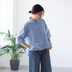 リラックスフィットシャツ サックスブルー(半袖ブラウス) 1枚目の画像