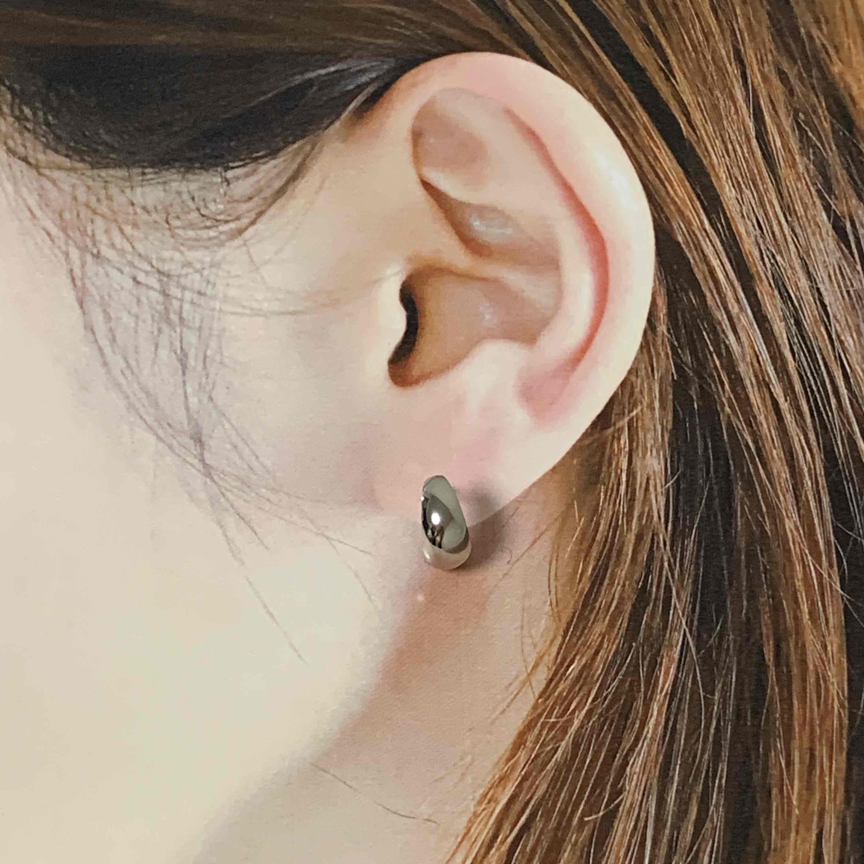 プラチナ【7×13mm 月甲フープピアス】Pt900刻印入 日本製 ペア