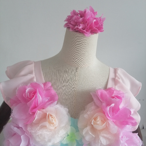 送料無料！カラードレス レインボースカート 3D立体レース刺繍 花びら  