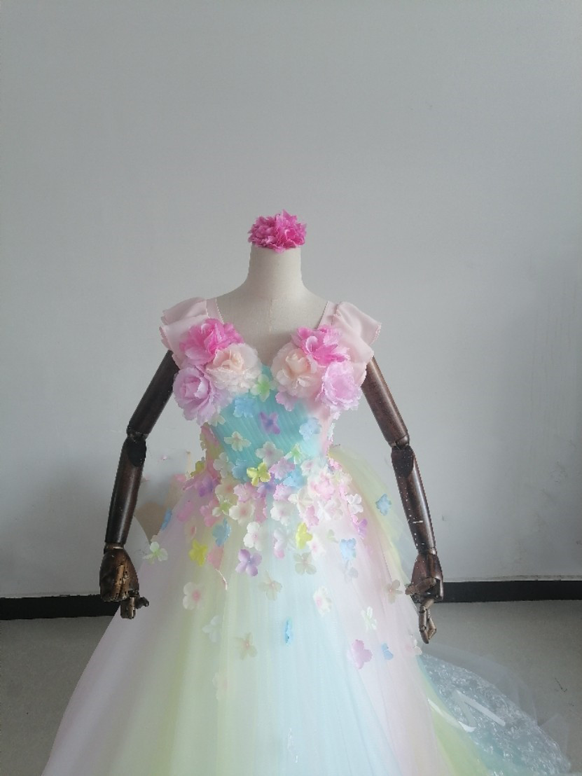 送料無料！カラードレス レインボースカート 3D立体レース刺繍 花びら付き /前撮り/結婚式