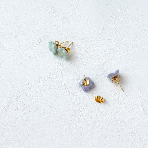 ハンドメイド 花デザイン ピアス CHOOSEBASE SHIBUYA 小さなお花と花びらピアス/イヤリング