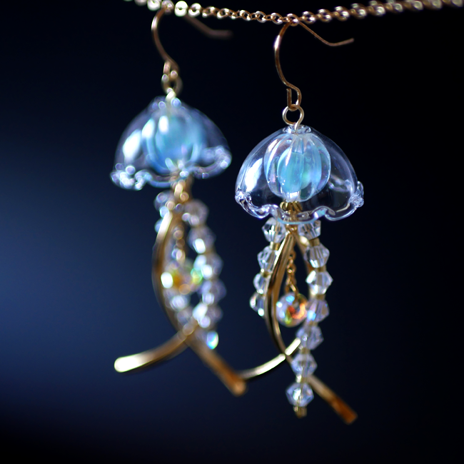 ガラスのクラゲシャンデリアピアス・イヤリング ゴールド ピアス