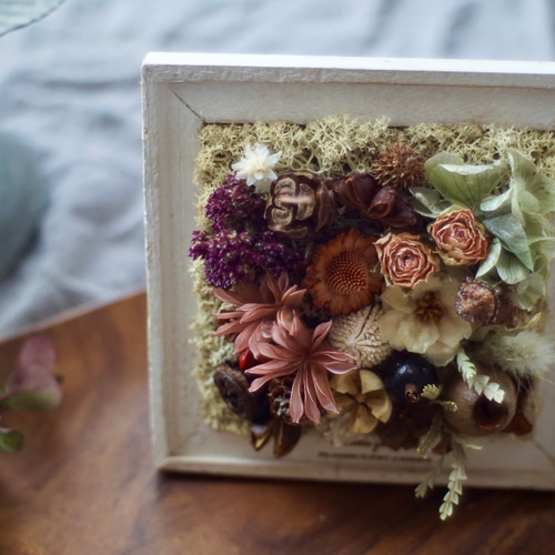 ホワイト＊スクエアフレームアレンジメント】ドライフラワー 木の実
