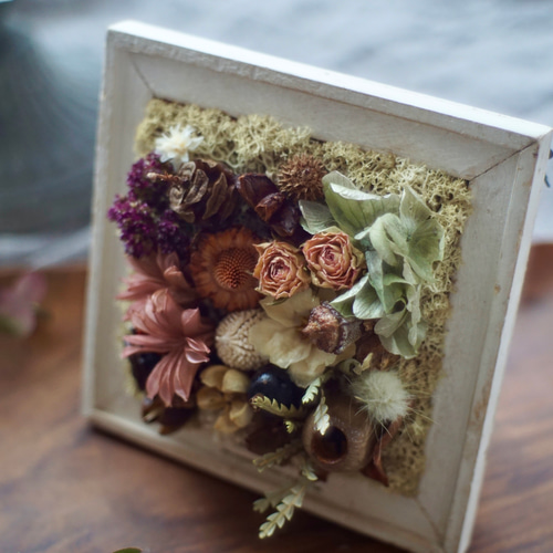 ホワイト＊スクエアフレームアレンジメント】ドライフラワー 木の実