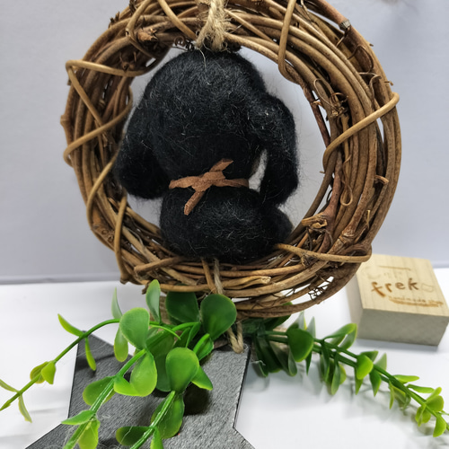 羊毛フェルト ダックスフンド ブラックタン ウェルカムリース 羊毛