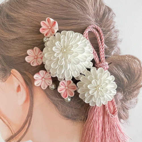 正絹 つまみ細工 髪飾り ＊ ピンク ヘア飾り 成人式 卒業式 七五三