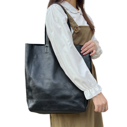 トートバッグ 縦長 A4 本革 レザー ヌメ革 肩掛け シンプル カジュアル ビジネス メンズ レディース ブラック 黒 13枚目の画像