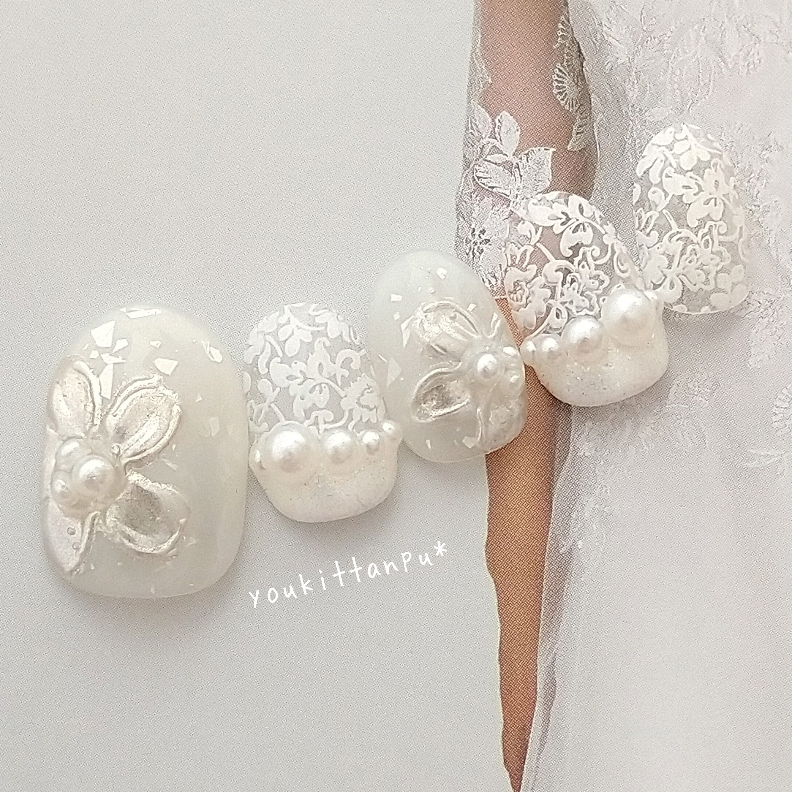 プラチナミラーフラワー＆レース 大輪の花とパールライン＊ネイルチップ つけ爪 ブライダルネイル ウェディング 結婚式