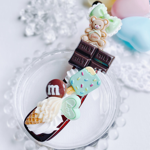 CANDY POP  mint chocolate お菓子のバナナクリップ　スイーツデコ  フェイクスイーツ 1枚目の画像
