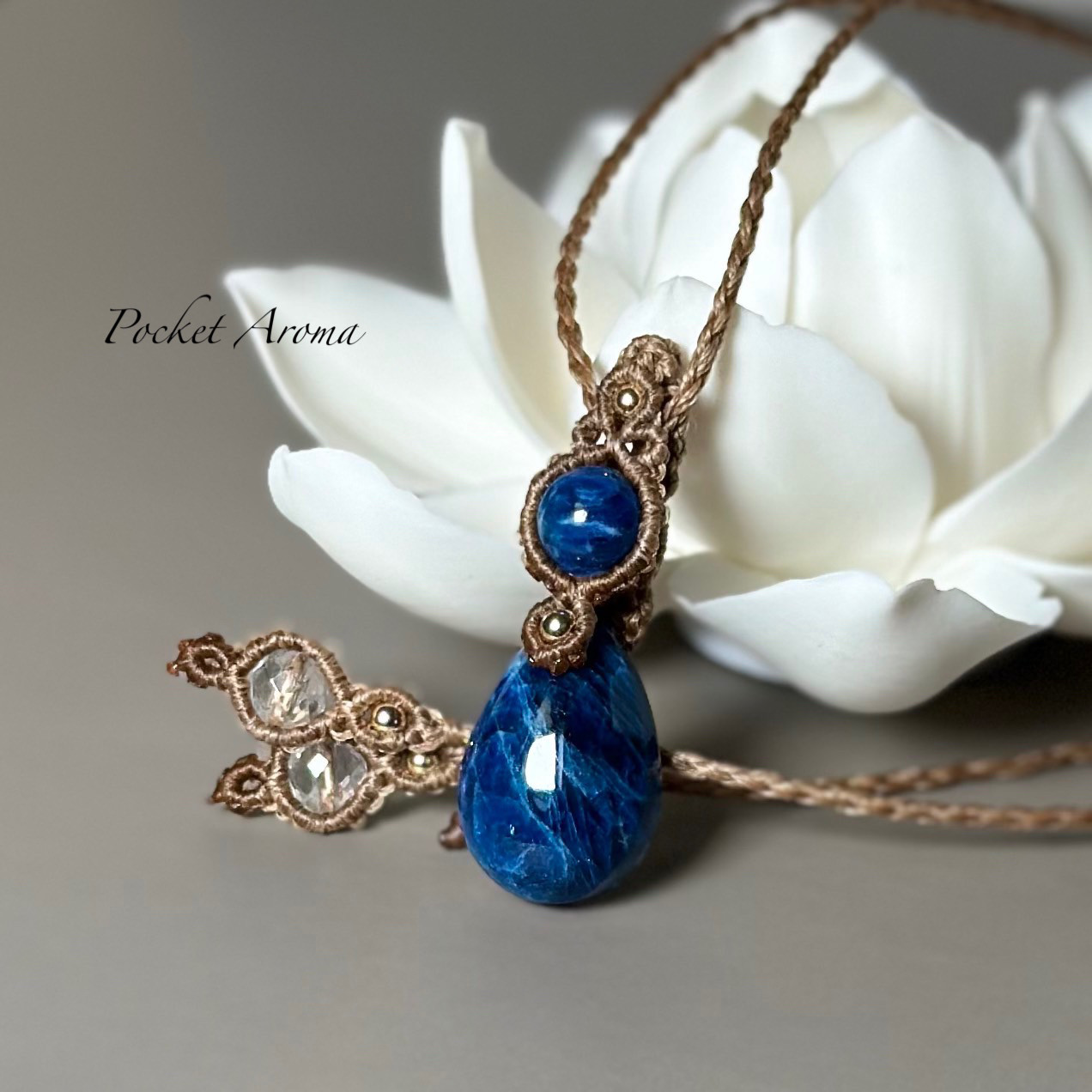 『清蒼』クリソコラとハックマナイトのマクラメペンダントネックレス 碧夜』ハックマナイトのマクラメペンダントネックレス