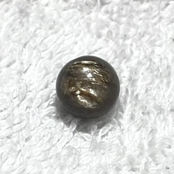 CYA【AAA ゴールデンブラックマイカ 10.3mm玉 1粒売】 雲母 天然石ビーズ バラ 現物 3枚目の画像