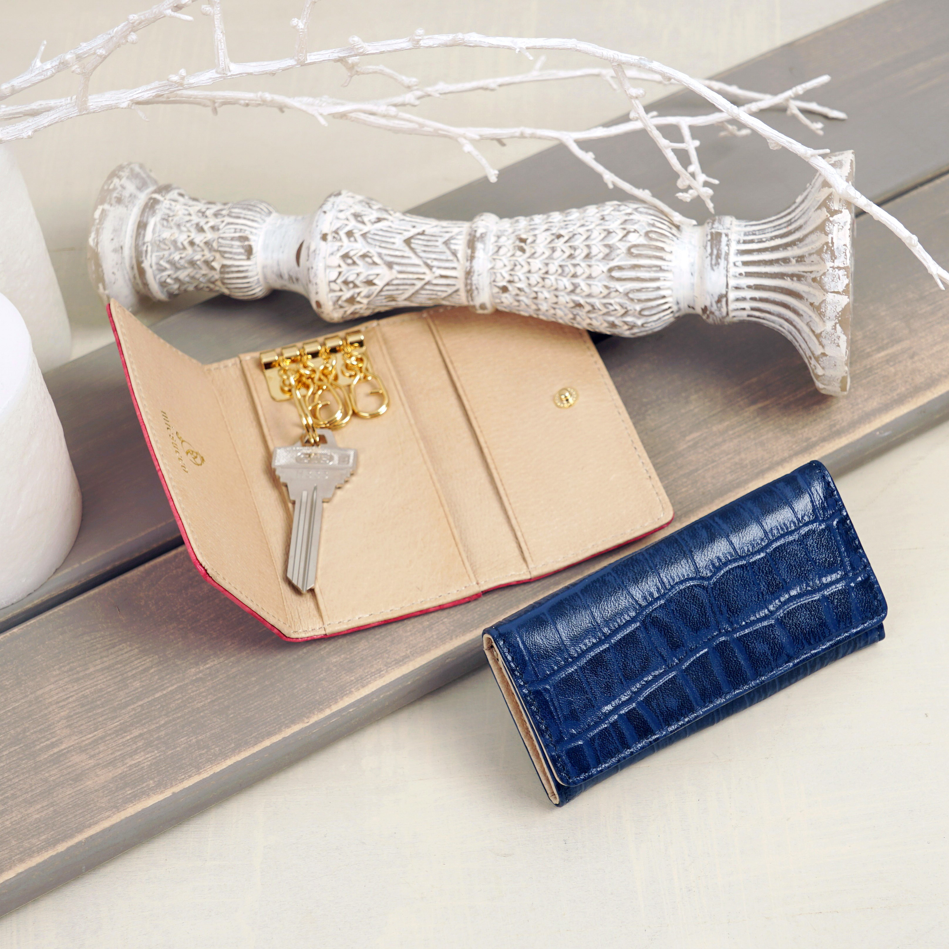 ★ラスト1点10％OFF★【刻印可】クロコ調の三つ折りキーケース　ネイビー　クロコ3　MJ0998