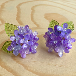 【新色】立体紫陽花のスタッドピアス/イヤリング 3枚目の画像