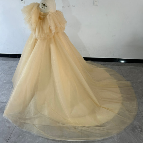 高品質！パーティードレス シャンパン色 オフショルダー チュール  
