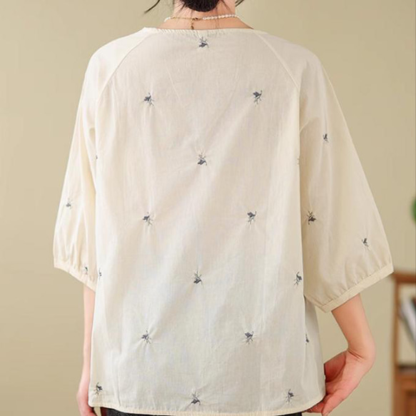 高級感 綿麻 刺繍 シャツ 夏 ゆったり カジュアル 丸襟 シャツ 3枚目の画像