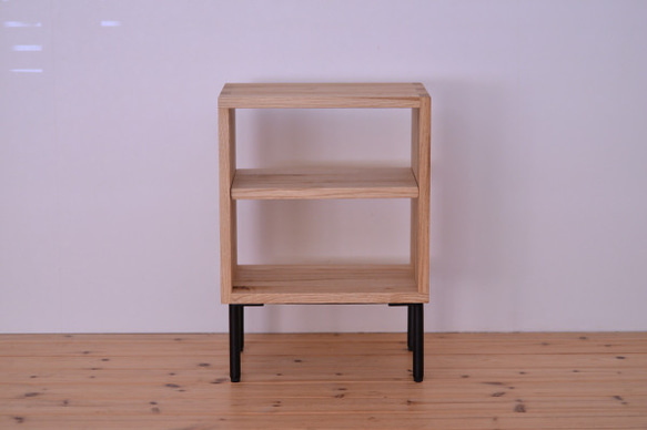 一目で無垢材と分かる組み継ぎ技法の美しいオープンシェルフ（ナチュラル仕上げ） 