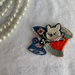 ミナペルホネン アネモネ蝶々フラワーブローチ フリンジハンドメイド 