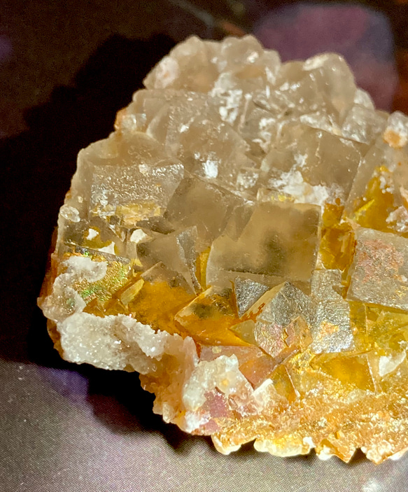 希少✨ ゴールデン レインボー フローライト パキスタン産　原石　ラフストーン 5枚目の画像