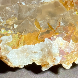希少✨ ゴールデン レインボー フローライト パキスタン産　原石　ラフストーン 9枚目の画像