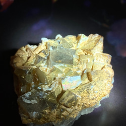 希少✨ ゴールデン レインボー フローライト パキスタン産　原石　ラフストーン 7枚目の画像