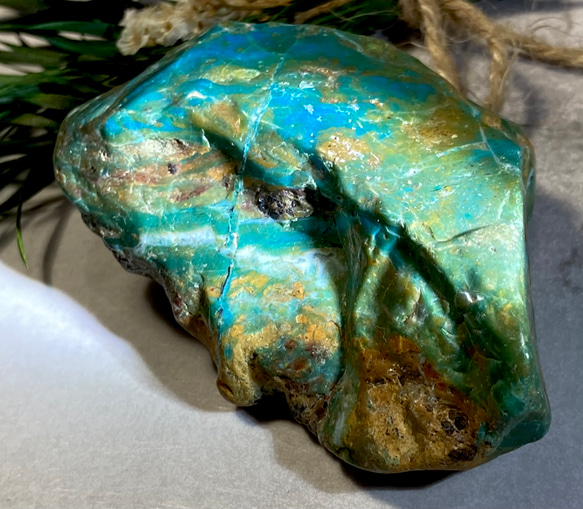 幸運を呼び込む✨ ブルー　オパール　ラフストーン　原石 3枚目の画像