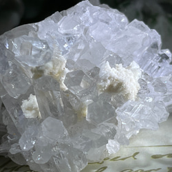 四川省　ニードルクォーツ　クリスタル　水晶　原石 3枚目の画像