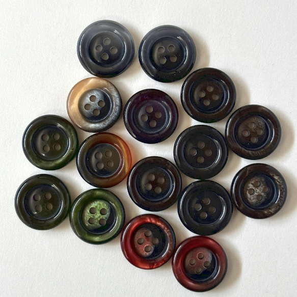 ボタン レトロ 円形 丸型 レッド ブラウン グレー ベージュ グリーン 4つ穴 18mm 16個セット el-075 1枚目の画像